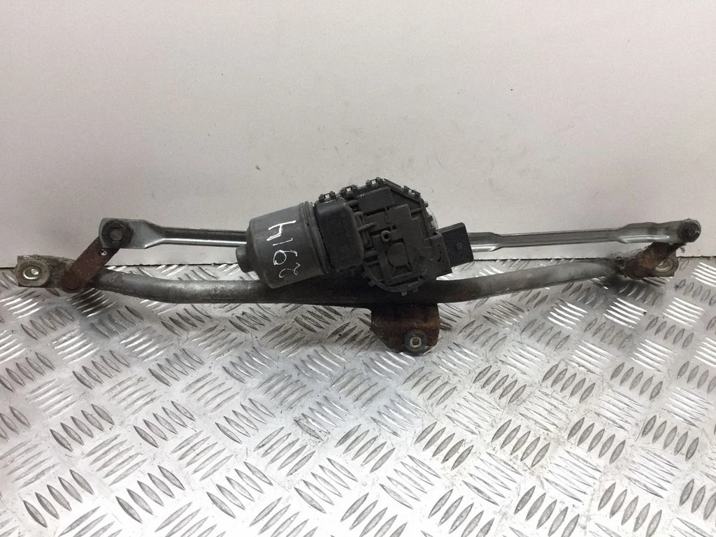 Front wiper linkage and motor 8D1955605B