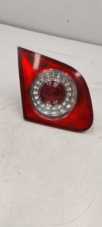 Tailgate rear/tail lights 3C5945093C