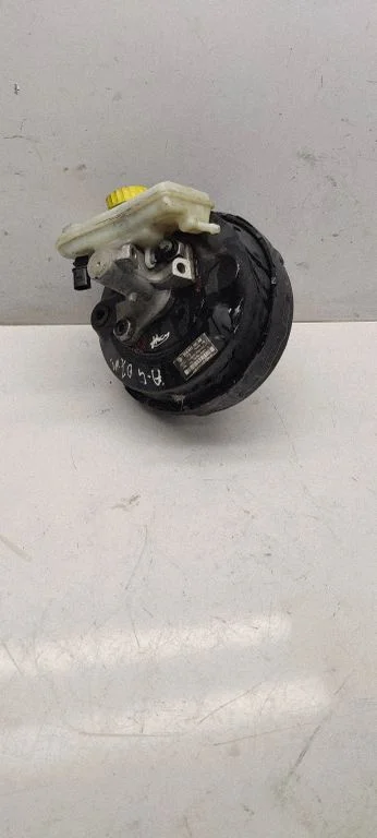 Brake booster 8e0612105ab