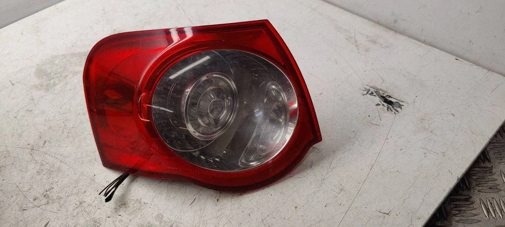 Rear/tail lights 3C9945095N