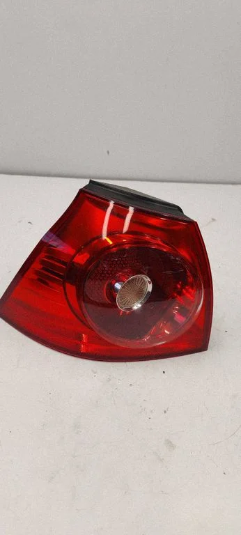 Rear/tail lights 1K6945095N