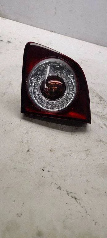 Lampa tylna w klapie 5M0945094S