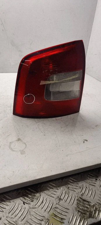 Rear/tail lights 1Z9945095A