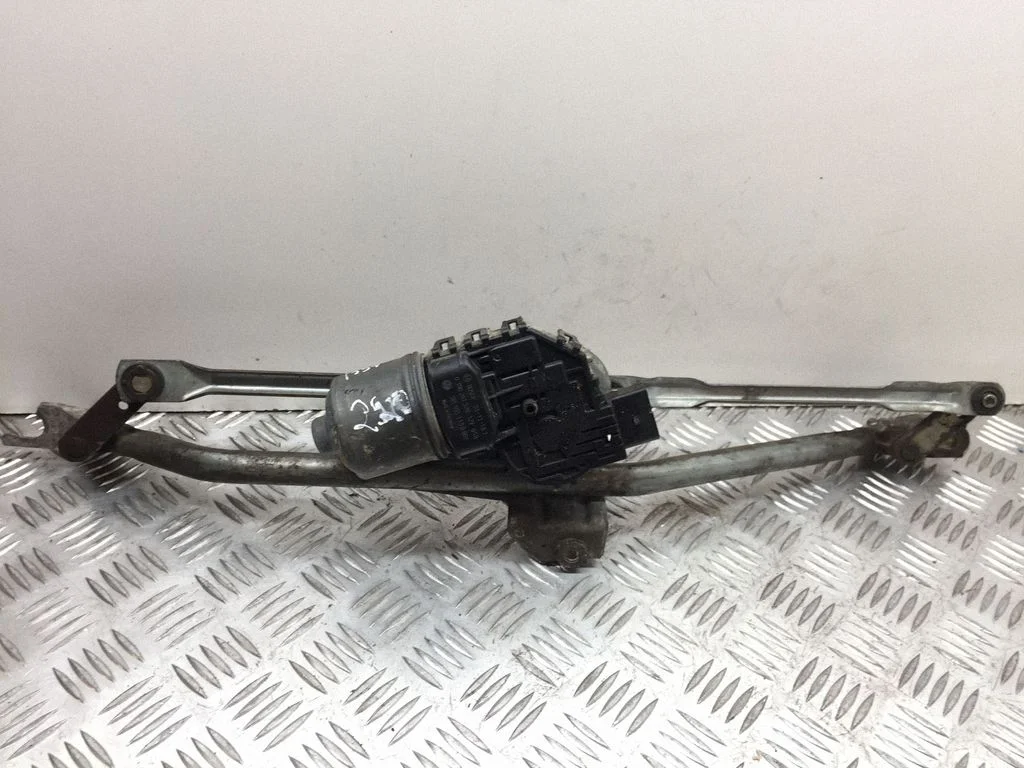 Front wiper linkage and motor 8D1955605B