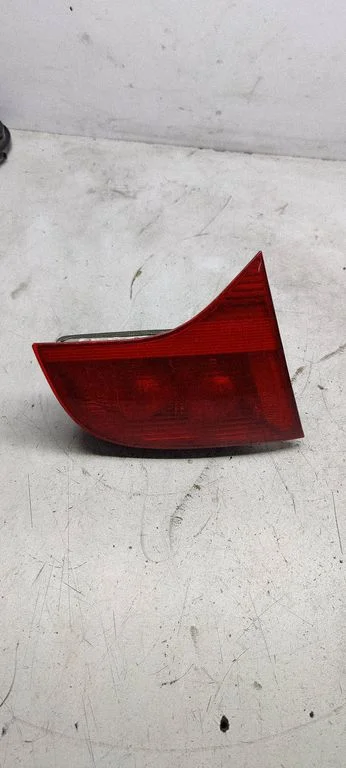 Tailgate rear/tail lights 8E9945093A