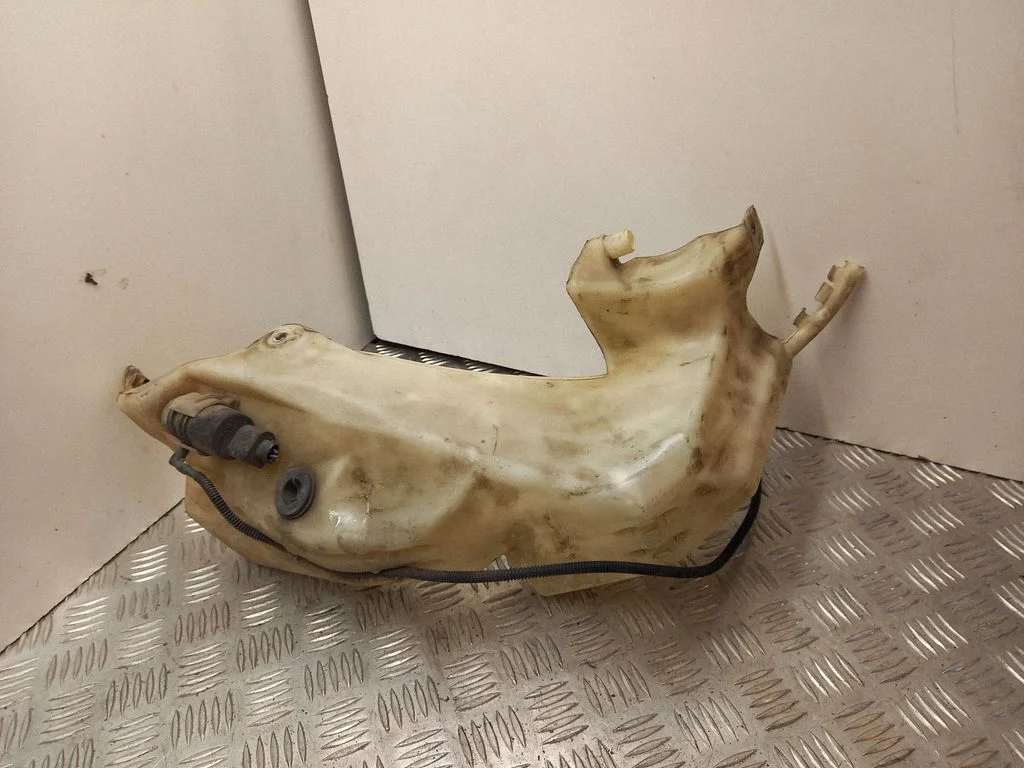 Windshield washer fluid reservoir/tank 8E0955453Q