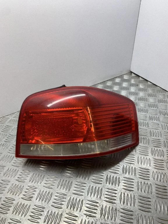 Rear/tail lights 8P09450960239