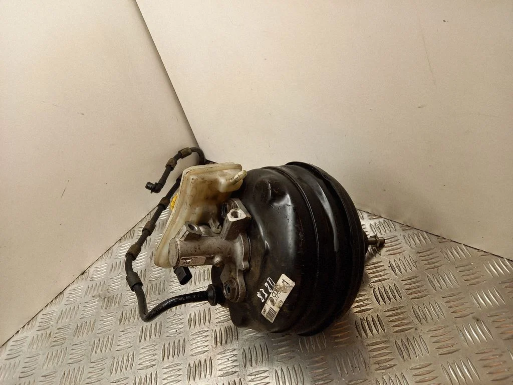 Brake booster 4F0612105F