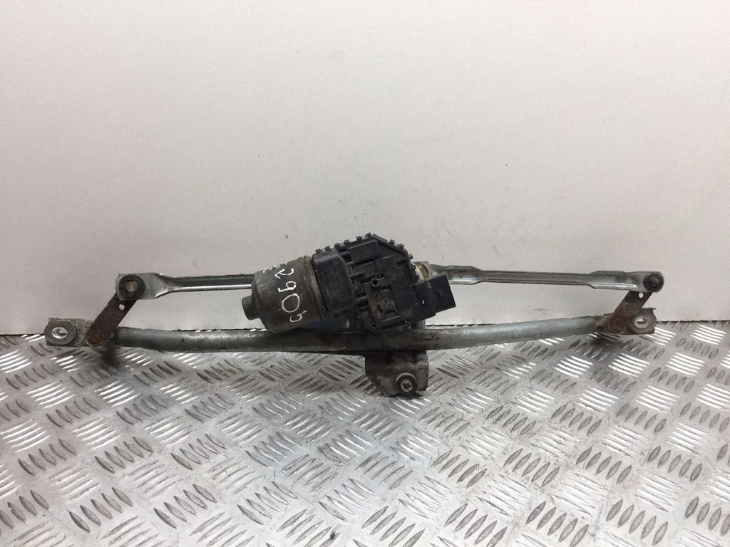 Front wiper linkage and motor 8D1955605B