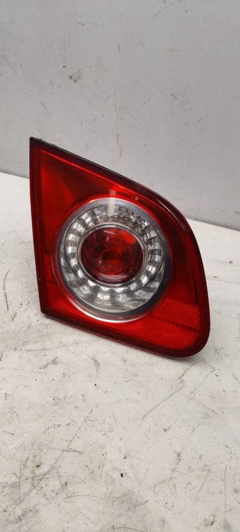 Rear/tail lights 3C5945093E