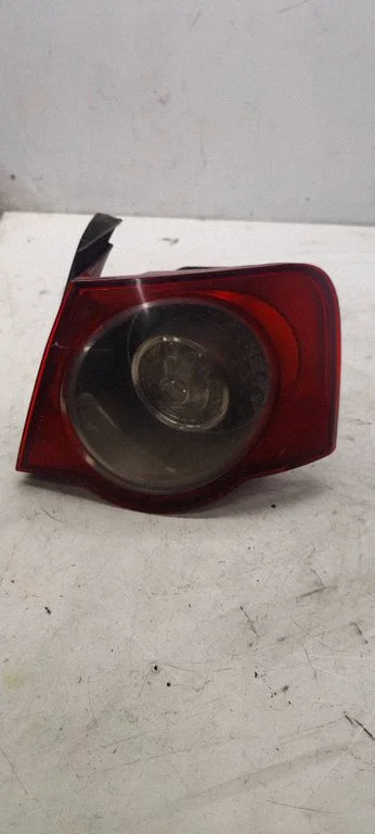 Rear/tail lights 3C5945096