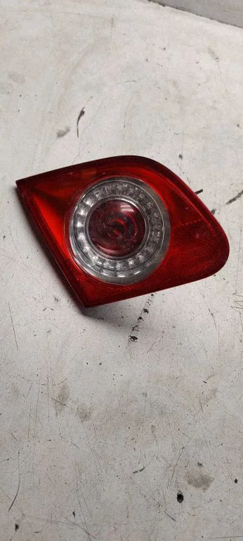 Tailgate rear/tail lights – Volkswagen Passat B6 (2005-2010)