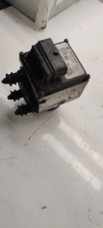 ABS bloks 3C0614095P