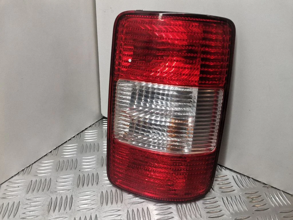 Rear/tail lights – Volkswagen Caddy (2004-2010)