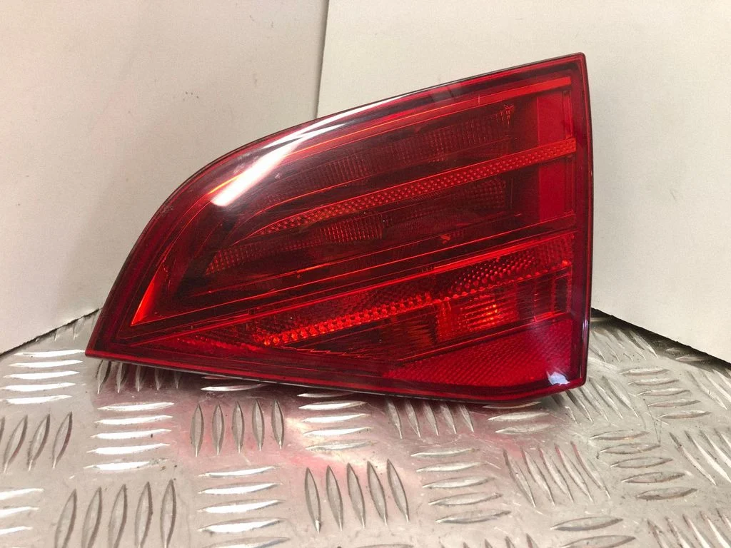 Tailgate rear/tail lights 21968002