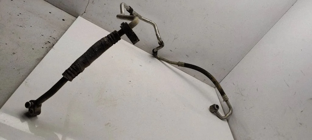 Air conditioning (A/C) pipe/hose 3c0820743bg