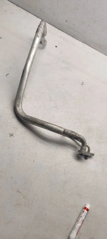 Air conditioning (A/C) pipe/hose 5q1816738C
