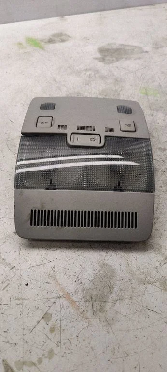 Front seat light 8E0947565