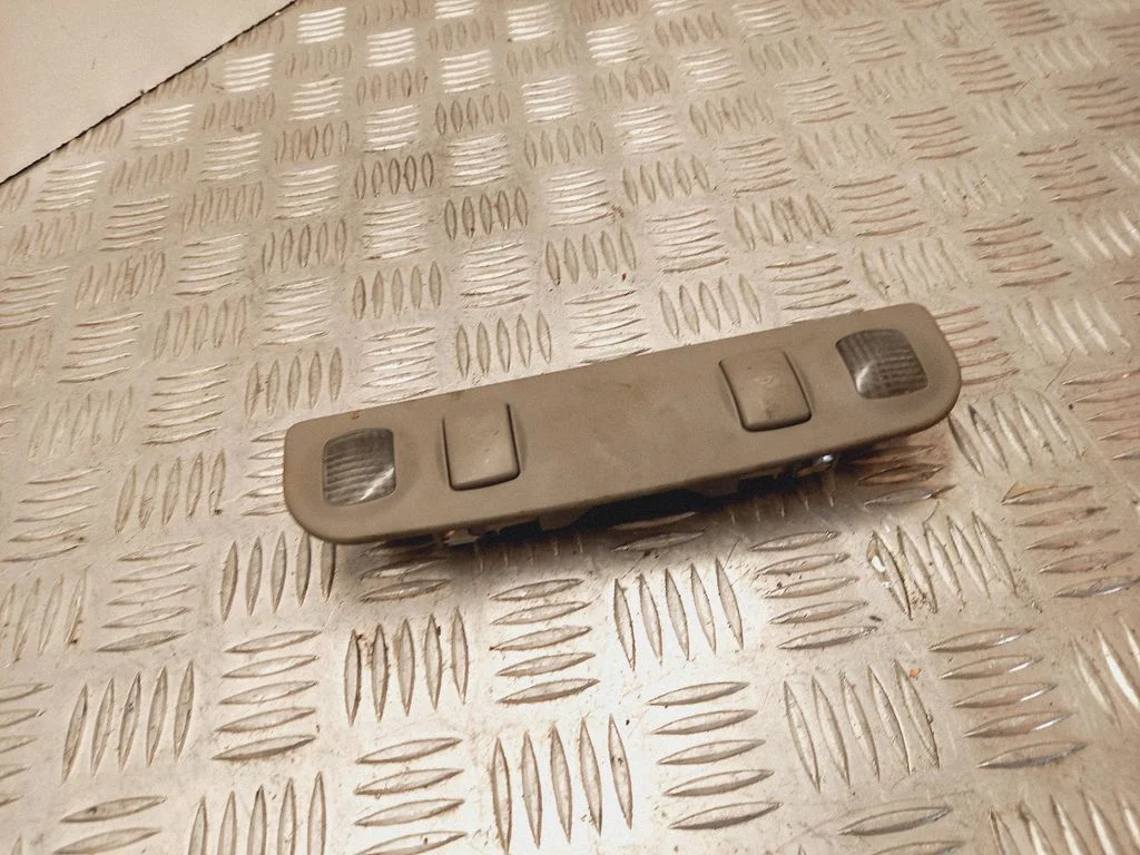 Rear seat light 8E0947111A