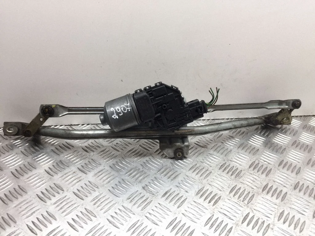 Front wiper linkage and motor 8D1955605B