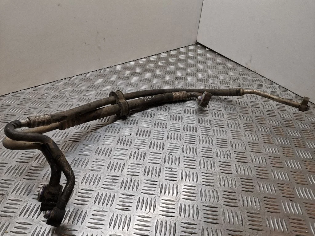 Air conditioning (A/C) pipe/hose 3B0260704B