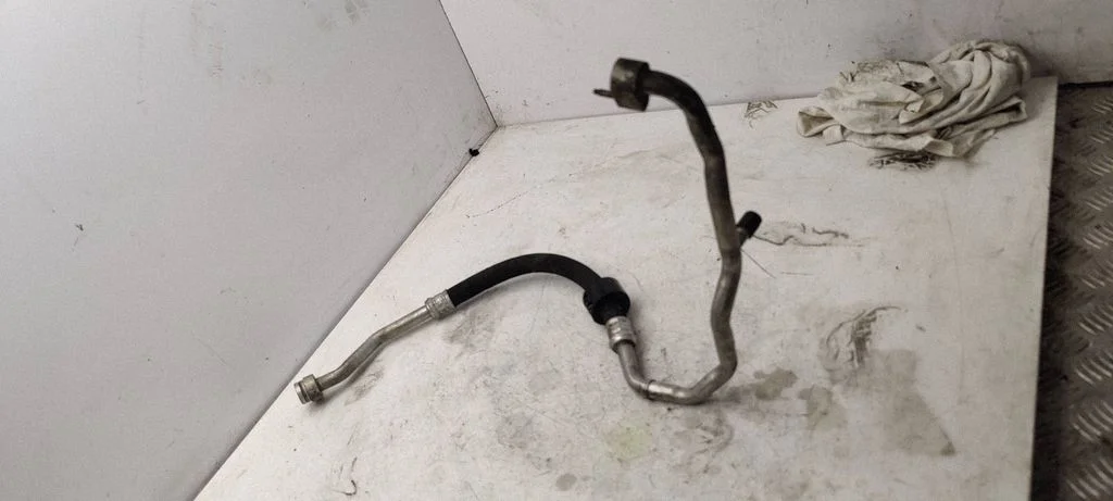 Air conditioning (A/C) pipe/hose 5Q0820743G