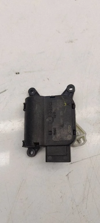 Gaisa aizvara motoriņš/aktuators 0132801363