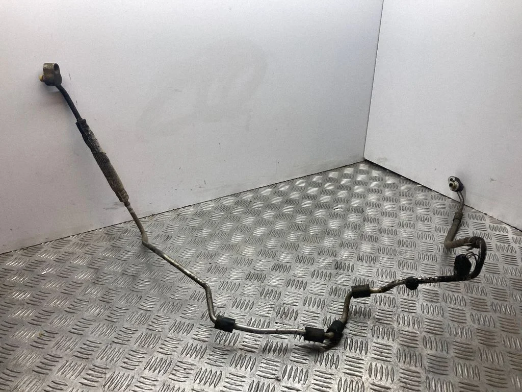 Air conditioning (A/C) pipe/hose