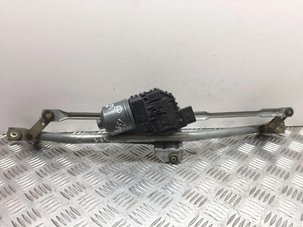 Front wiper linkage and motor 8D1955605B