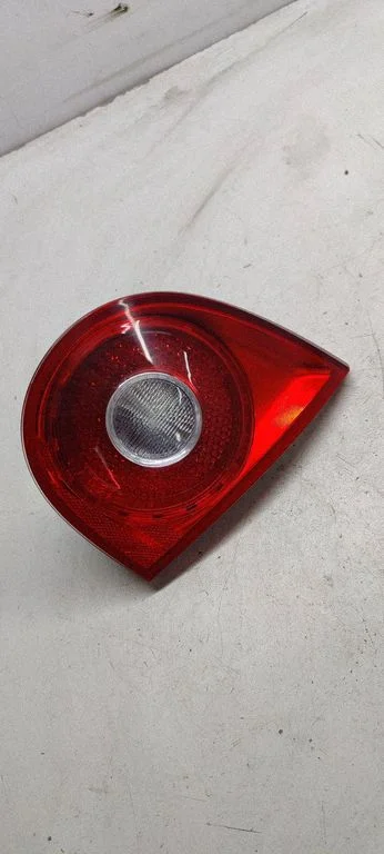 Tailgate rear/tail lights 1k6945094e