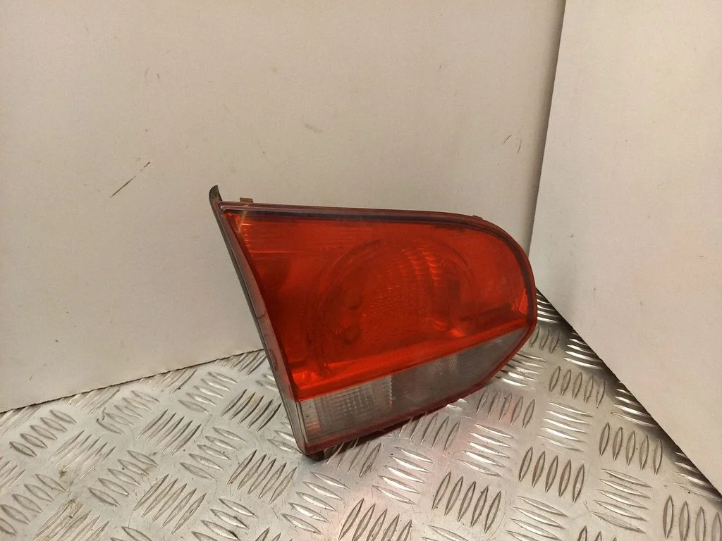 Tailgate rear/tail lights 5K0945093AB