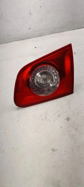 Tailgate rear/tail lights 3c9945094