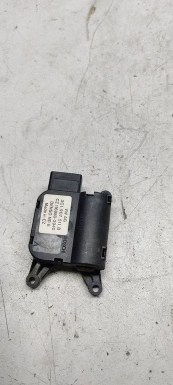 Air flap motor/actuator 3C1907511B