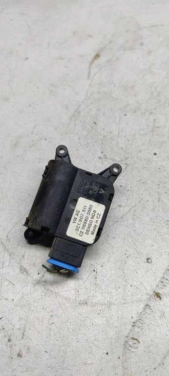 Air flap motor/actuator – Volkswagen Passat B6 (2005-2010)