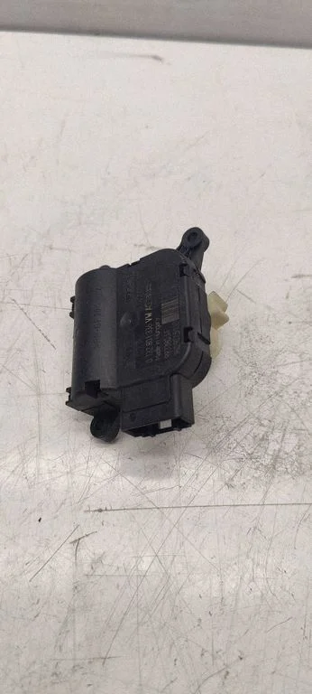 Air flap motor/actuator 1K0907511C