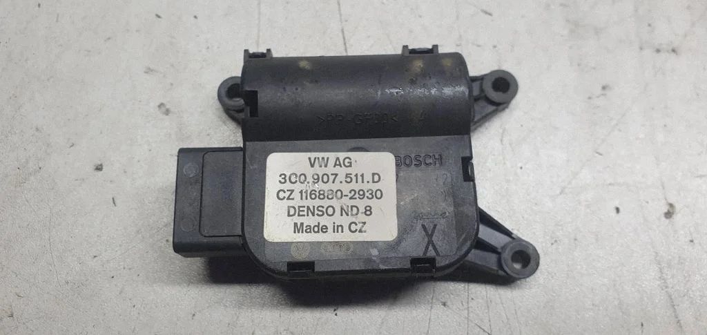 Gaisa aizvara motoriņš/aktuators 3C0907511D