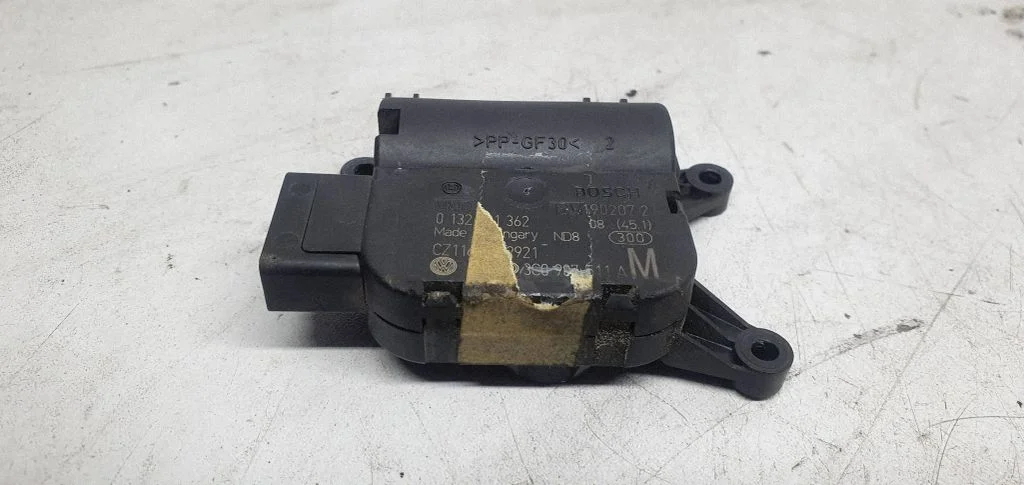 Gaisa aizvara motoriņš/aktuators 3C0907511A