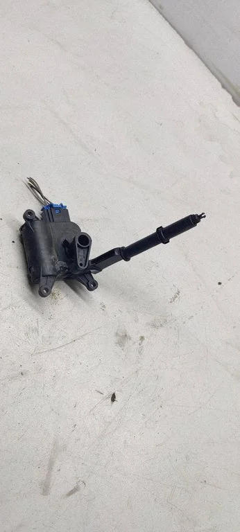 Gaisa aizvara motoriņš/aktuators 0132801370