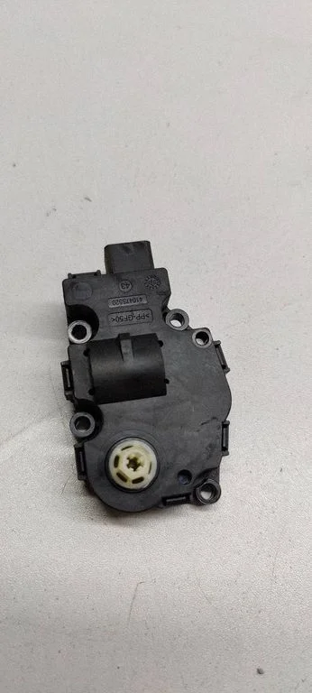 Gaisa aizvara motoriņš/aktuators K9749005