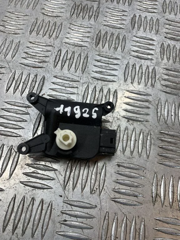 Gaisa aizvara motoriņš/aktuators 1K0907511