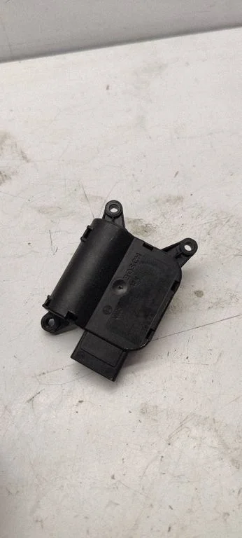 Air flap motor/actuator 8E1820511B