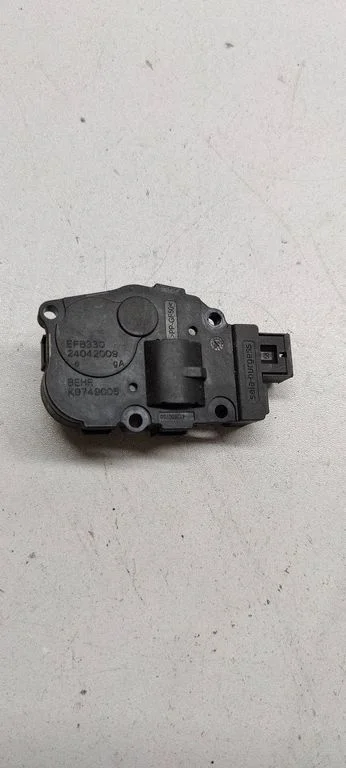 Gaisa aizvara motoriņš/aktuators K9749005