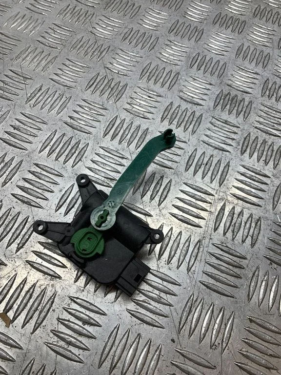 Air flap motor/actuator 132801303