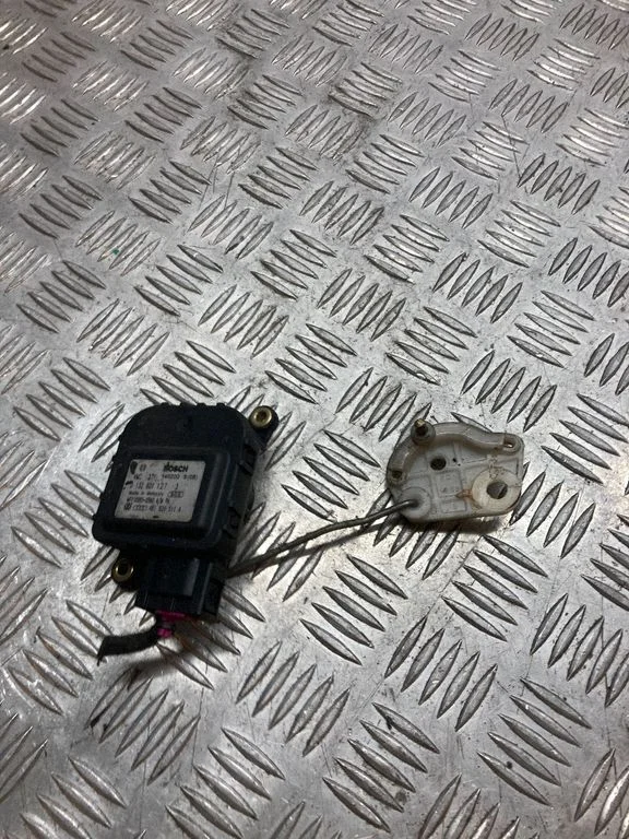 Air flap motor/actuator 4B1820511A
