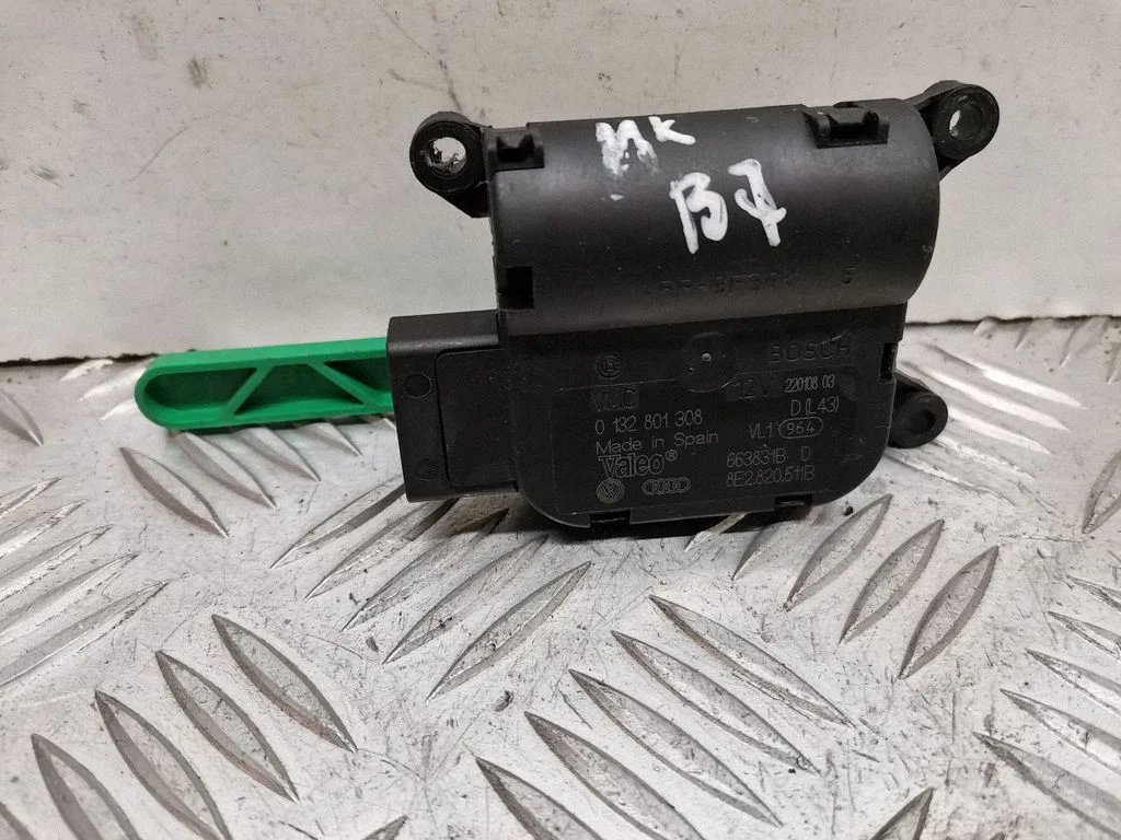 Air flap motor/actuator 8E2820511B