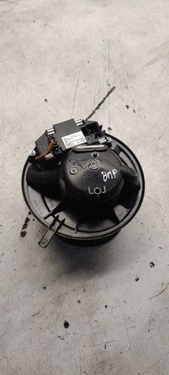 Heater blower motor/fan resistor 3c0907521
