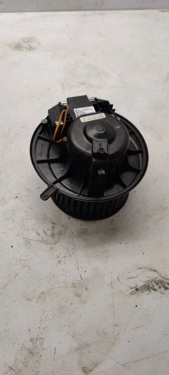 Salongipuhur 3C1820015L