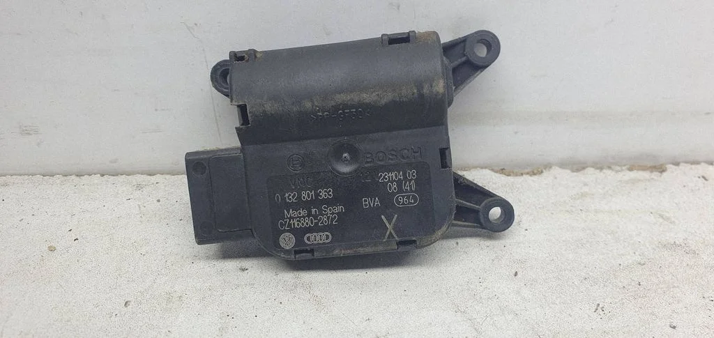 Gaisa aizvara motoriņš/aktuators 0132801363