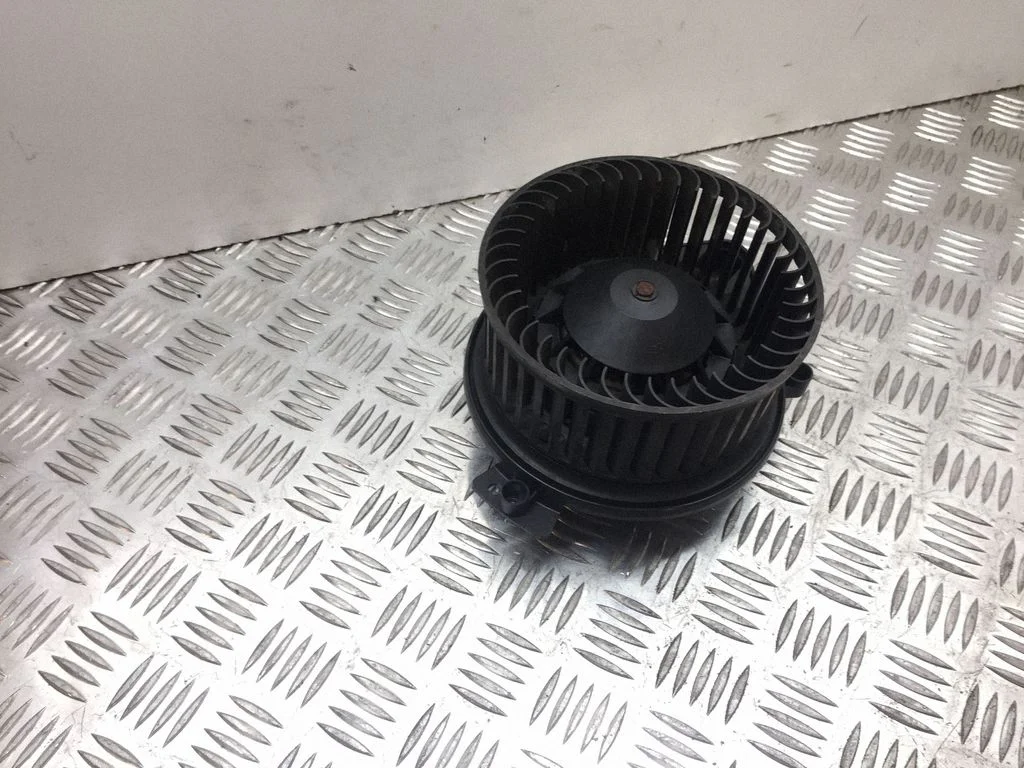 Heater fan/blower 8E1820021E