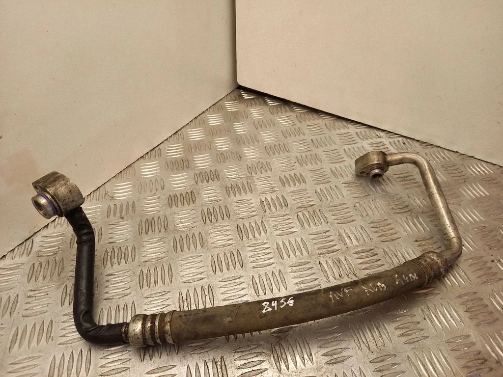 Air conditioning (A/C) pipe/hose 8E0260707AJ